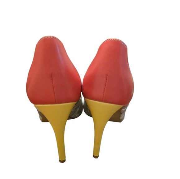 Rock & Republic Women's Multi Color High Heels Size 8 - Picture 2 of 6